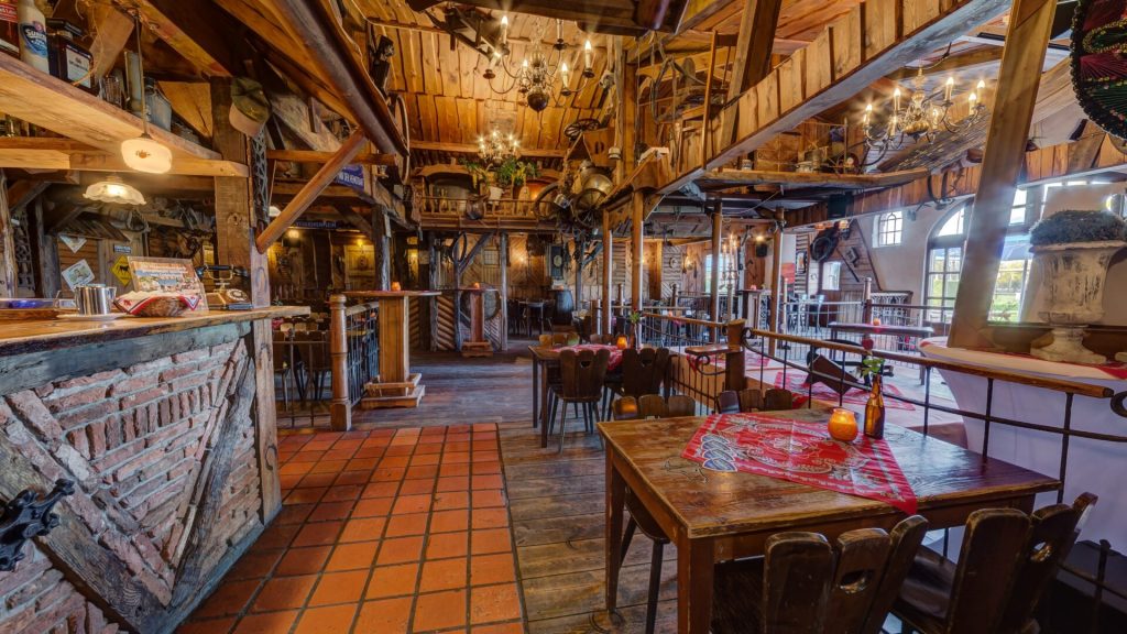 Westernboerderij binnenruimte perfect voor uw leuk uitje op zondagmiddag