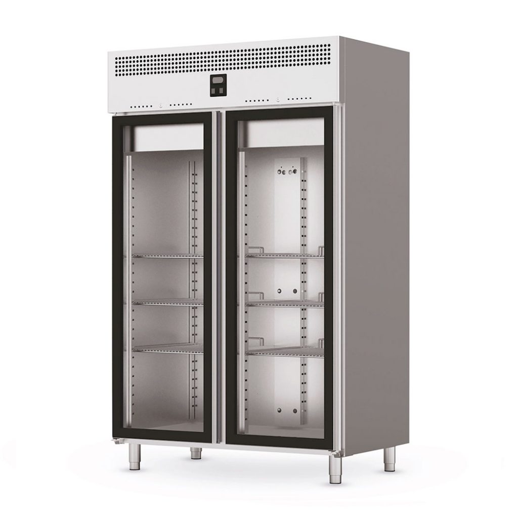 Display koelkast met glazen deuren voor professionele presentatie van drankjes en zuivelproducten in horecazaken