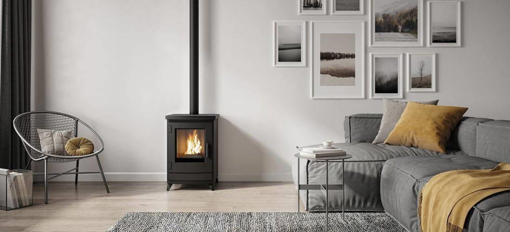 Finn model duurzame pelletkachel van Nordic Fire met natuurlijke vlammen en moderne uitstraling
