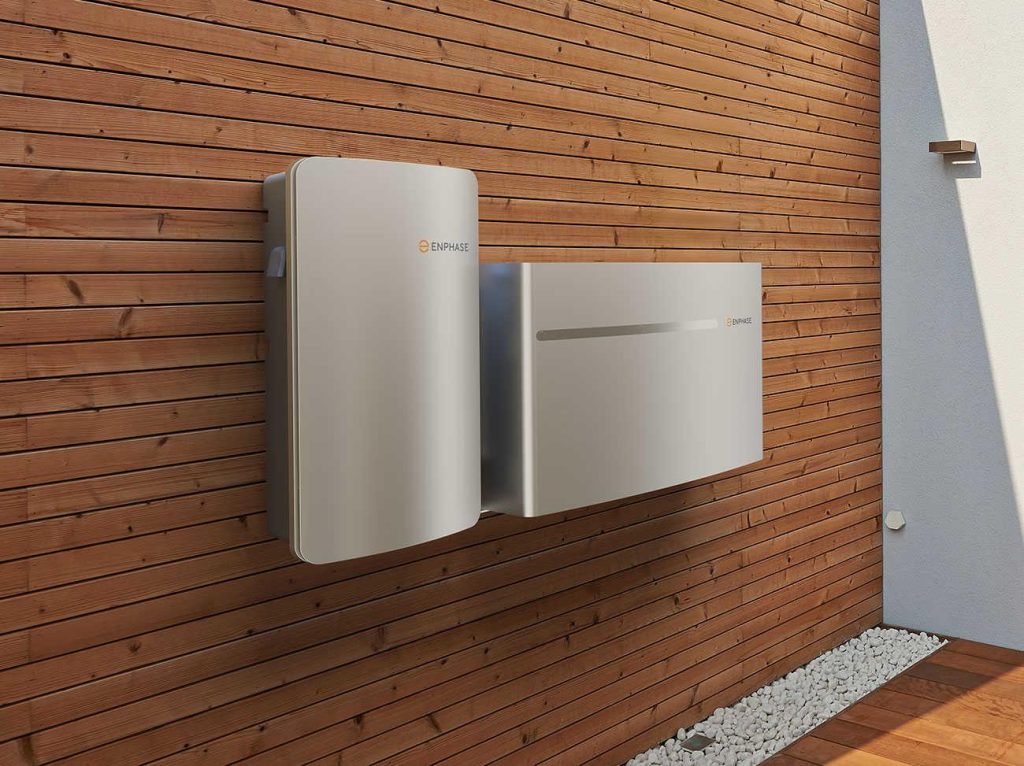 Enphase IQ batterij energie opslag specialist voor accu opslag zonnepanelen systemen