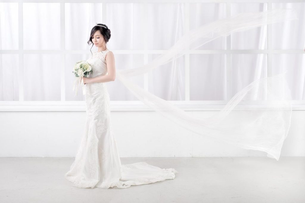 Brides by FEM bruidscollectie met droom trouwjurken van topmerken zoals Maggie Sottero en Sincerity in Groningen